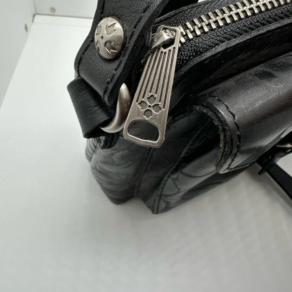 Patricia Nash~Avellino Tooled Black Leather Crossbody Shoulder Handbag P062233 - Picture 5 of 11